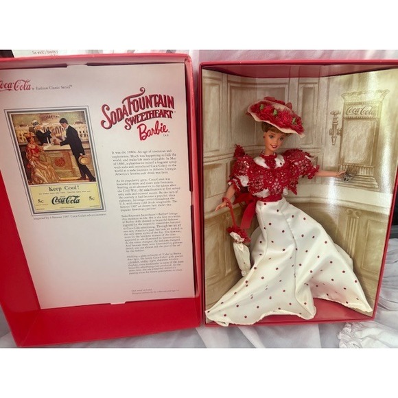 Barbie in Red Lace and White Polka Dot Gown - Picture 3 of 5